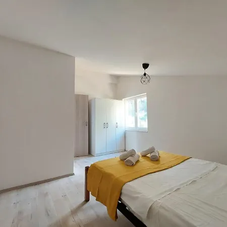 Apartman Riba Omis Exterior photo